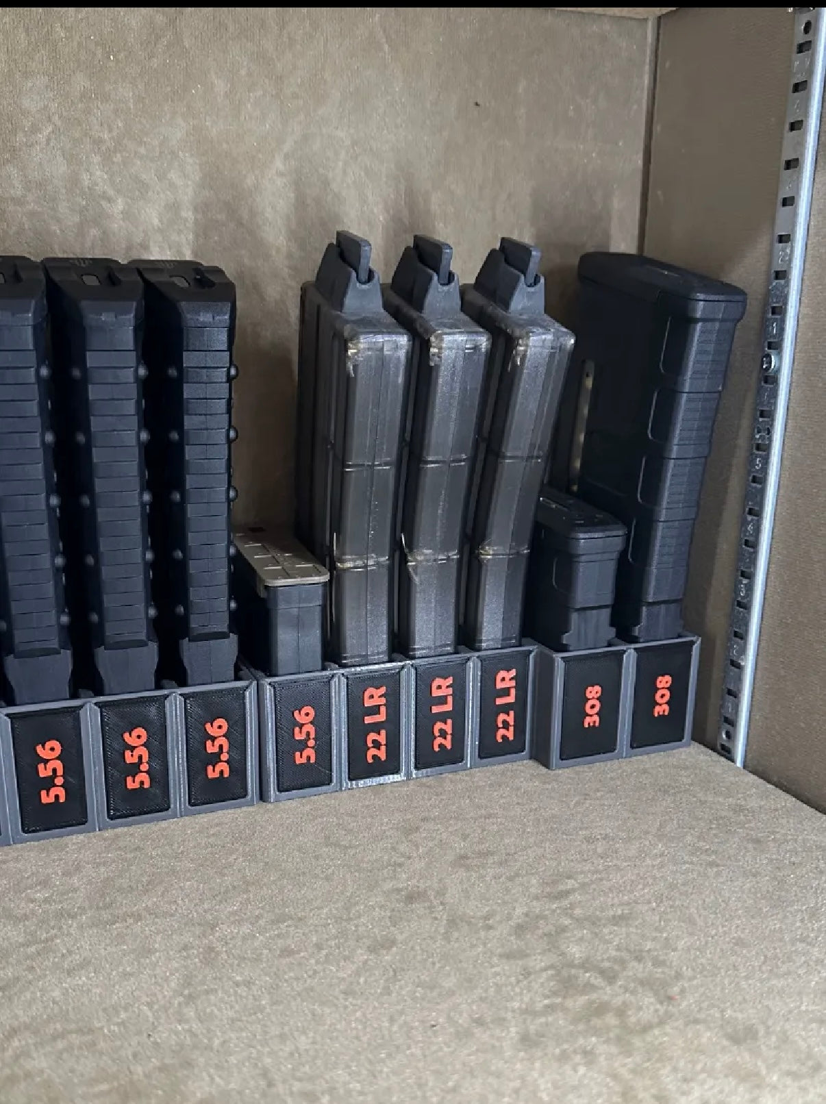 Mag organizer